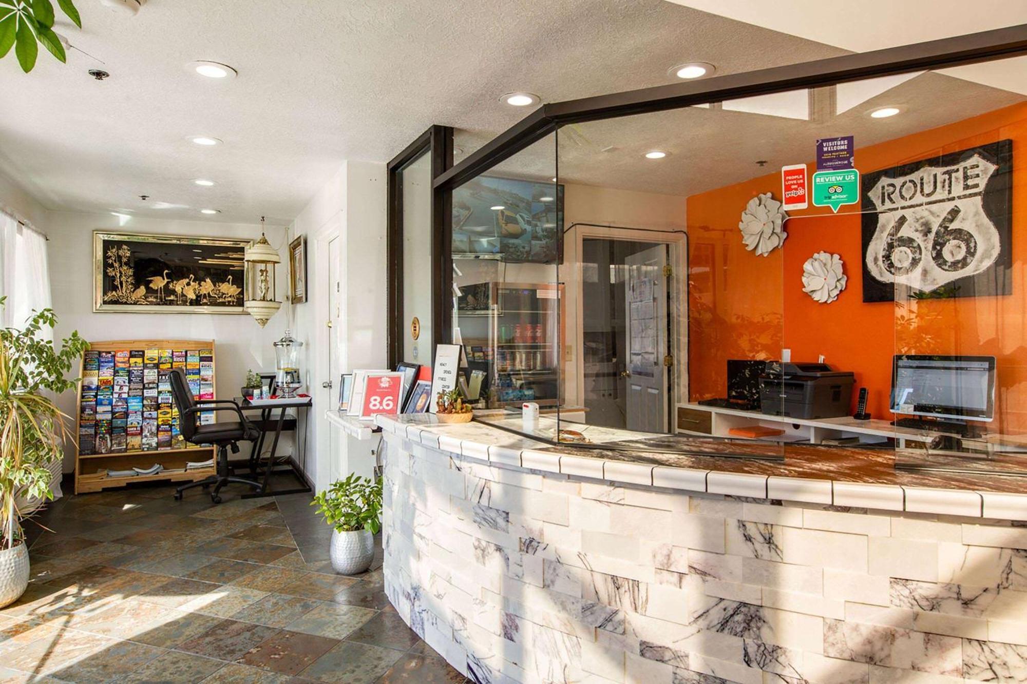 ألباكركي Sandia Peak Inn Old Town Abq, A Howard Johnson By Wyndham المظهر الخارجي الصورة